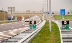 A16 Otoyolunun Delft ve Den Haag yönü trafiğe açıldı