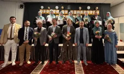 Hollanda’da AÖF İlahiyat Ön Lisans mezunları diplomalarını aldı