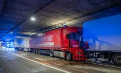 Avusturya’da kazaya karışan Türk sürücünün aracından 250 bin euro çıktı