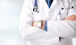 Avrupa’da meslekten atılan doktorlar Belçika’da serbestçe çalışıyor
