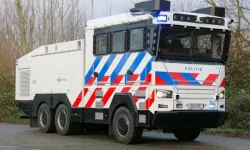 Hollanda’da TOMA’lara biber gazı ilave edilecek