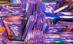 Almanya’da içinde plastik çıkan Milka çikolatası geri çağrıldı