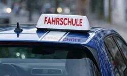 Almanya’da ehliyet fiyatları arttı, gençler başvuru yapmaktan kaçınıyor