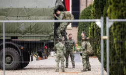 Hollanda’da UWV'den öneri: Ödenek alan işsiz gençler savunmada çalışsın