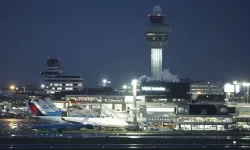 Hollanda’da Amsterdam dahil 14 belediye: Schiphol’de gece uçuşları yasaklansın