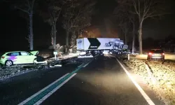 Hollanda’nın kuzeyinde kırmızı alarm: Aşırı buzlanma nedeniyle evde kalın