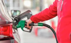 Hollanda’da benzin litre fiyatı 2,50 euroyu geçti