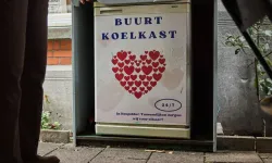 Rotterdam’da mahalle buzdolabı dayanışmasıyla ihtiyaç sahiplerine yiyecek paylaşılıyor