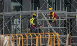 Fransa’da 500 işçiyi kaçak çalıştıran Türk işverene hapis cezası