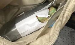 Almanya’dan Türkiye’ye giden yolcu 45 bin euro nakitle yakalandı