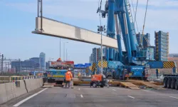 Amsterdam’da hafta sonu trafik krizi: A10 ve A4 trafiğe kapatılıyor