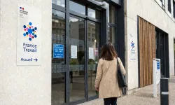 Fransa’da haksız sosyal yardım alanlara aldığı tutarın 3 katı ceza