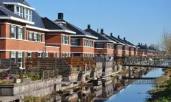 Hollanda’da düşük gelirli aileler için ev almak imkansız hale geldi