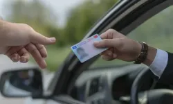 Yurt dışı ve eski tip Türk ehliyeti olan gurbetçilere önemli uyarı