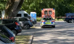 Almanya'da otomobilde unutulan 20 aylık bebek hayatını kaybetti