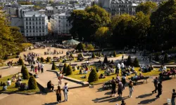 Paris’te aşırı sıcak nedeniyle alkol yasağı getirildi