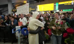 Hollanda’daki hacılar kutsal topraklardan dönmeye başladı