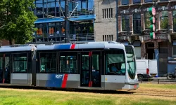 DENK Rotterdam'dan yaşlılara ücretsiz toplu taşımayı kaldırma planına sert tepki
