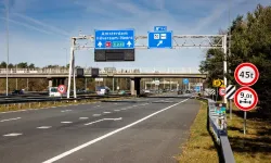 Hollanda'da A1 otoyolunun Amsterdam yönü 6 hafta trafiğe kapatılıyor