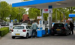 Hollanda’da benzinin litre fiyatı yeniden 2,55 euroya çıktı