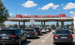Almanya’dan Türkiye’ye giden gurbetçi aile Kapıkule'de ruhsat kabusu yaşadı