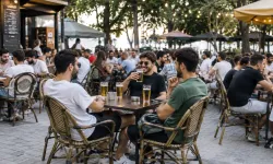 Belçika'da alkol reklamlarında artık 'Alkol sağlığa zarar verir' yazacak