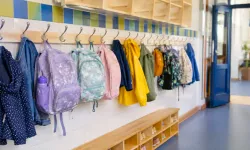 Hollanda'da geçim sıkıntısı artıyor, aileler okul malzemesi almakta zorlanıyor