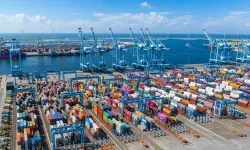 Hollanda'da limanlar ve toplu taşımada peş peşe grevler