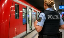 Almanya’da toplu taşımada geçerli Deutschlandticket’e zam geliyor