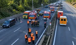 Fransa'da elektrikli otomobil alev aldı, hamile kadın ve 2 yaşındaki çocuğu öldü
