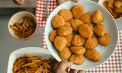 Fransa’da Aldi’de satılan tavuk nuggetları kanlı ishal riski nedeniyle geri çağrıldı