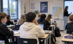 Hollanda’da 15 yaşındaki her 10 gençten 4’ünün okuma seviyesi yetersiz