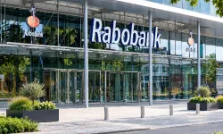 Rabobank Türkiye’deki ailesine yardım eden müşterinin hesabını ve ipoteğini kapattı