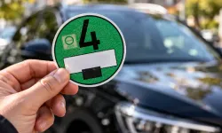 Almanya’da elektrikli araçlarda yeşil etiket şartı kalktı