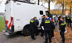 Den Haag’da gerginlik tırmandı: Çevik kuvvet müdahale etti, 10 gözaltı