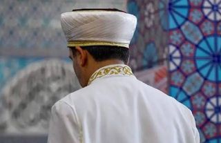 Hollanda'da imam yetiştirme eğitimi rafa kaldırıldı!
