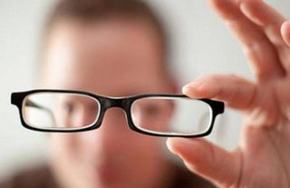 2050’de dünya nüfusunun yarısı gözlük takacak