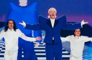 Hollanda, Eurovision Şarkı Yarışması'ndan diskalifiye edildi