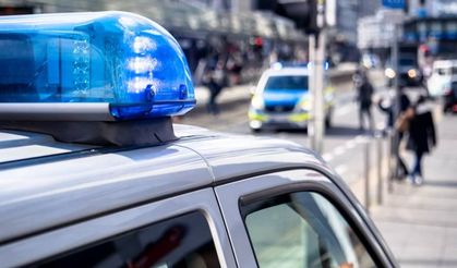 Almanya’da yaşlı adam dolandırıcıya inandı, 71 bin euroyu camdan attı