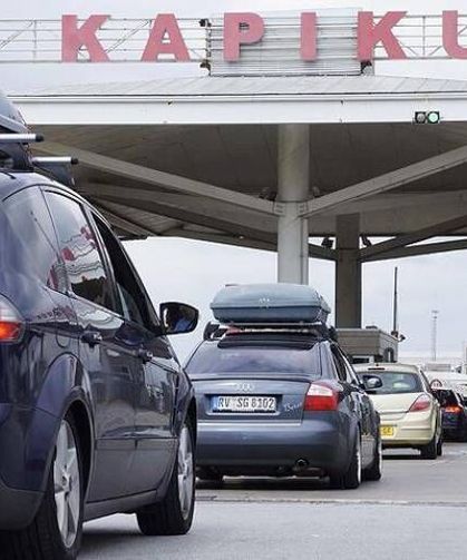 Gurbetçilerin Türkiye'de araçlarında yapacağı bazı değişiklikler ağır cezayla sonuçlanabilir