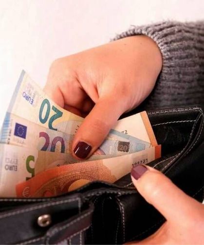 Almanya’da düşük gelirli aileleri en çok kira ve gıda giderleri zorluyor