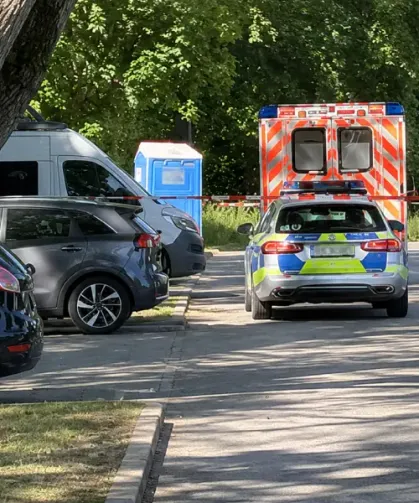 Almanya'da otomobilde unutulan 20 aylık bebek hayatını kaybetti