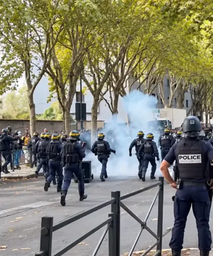 Fransa’da öğrenci protestoları büyüdü, 400’den fazla okul kapalı kalacak