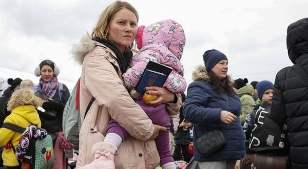 Binlerce aile Hollanda’ya gelen Ukraynalıları evlerinde misafir etmek için başvurdu