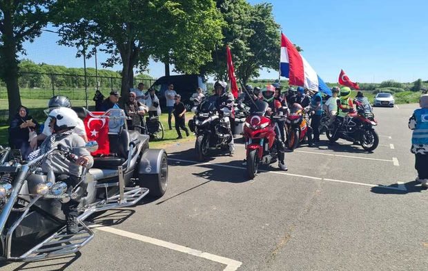 Avrupa Motor Kulübü T-bikers, Hollanda’da engellilere özel tur