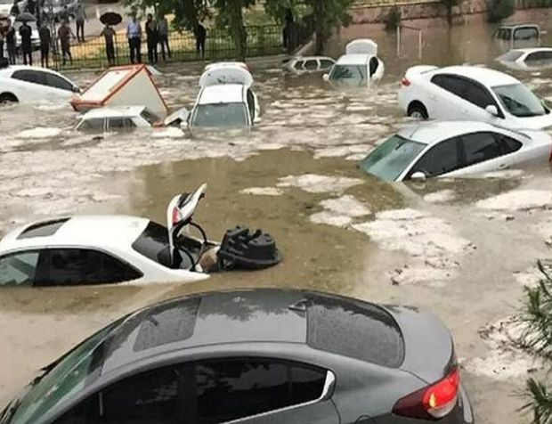 Adıyaman ve Şanlıurfa'daki su baskını nedeniyle 5 kişi hayatını kaybetti