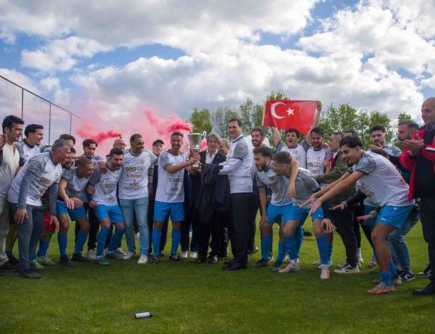 Anvers Türkspor, FC Warriors'ı mağlup ederek şampiyonluğunu ilan etti