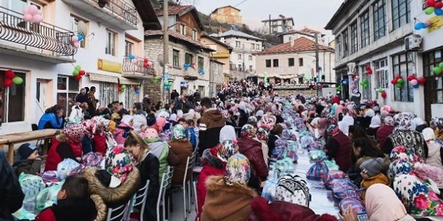 YTB’den Bulgaristan’ın Ribnovo köyünde iftar yemeği