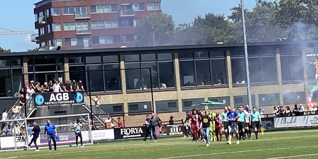 Holanda'da şampiyonluğu kıl payı kaçıran Amsterdam Gençler Birliği Play-Off ilk maçını kazandı