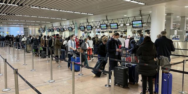 Brüksel Havalimanı'nda pazartesi günü tüm uçuşlar iptal edildi